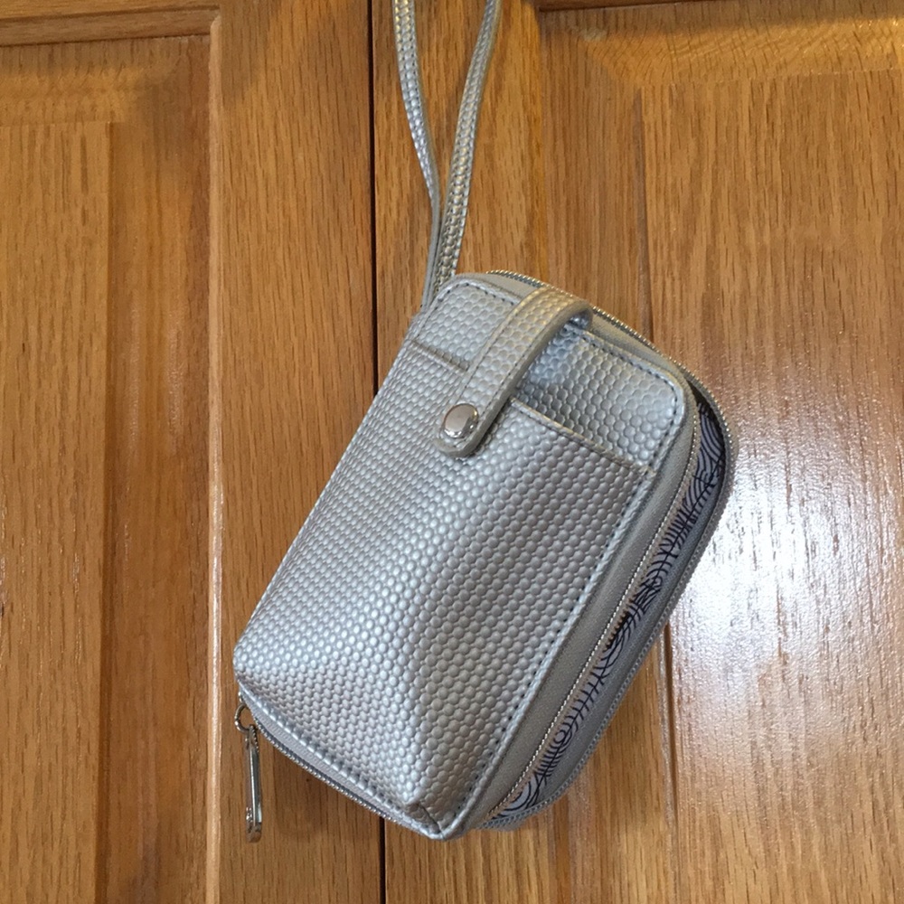 Wristlet
